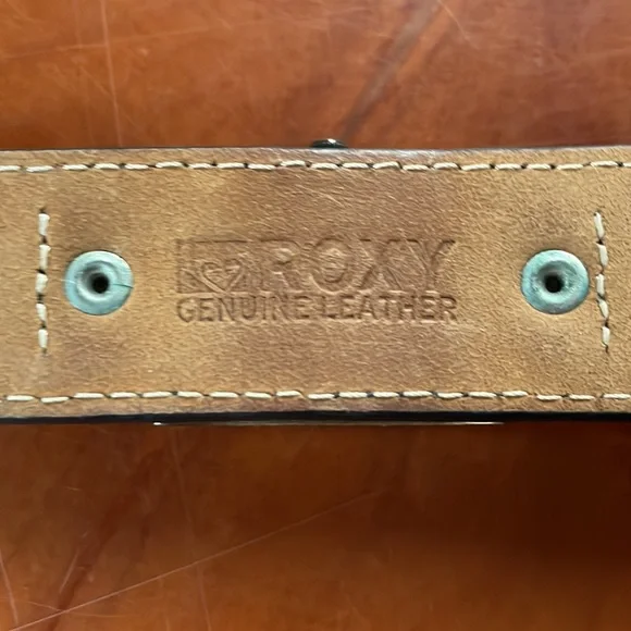 Roxy Watch - Picture 3 of 5